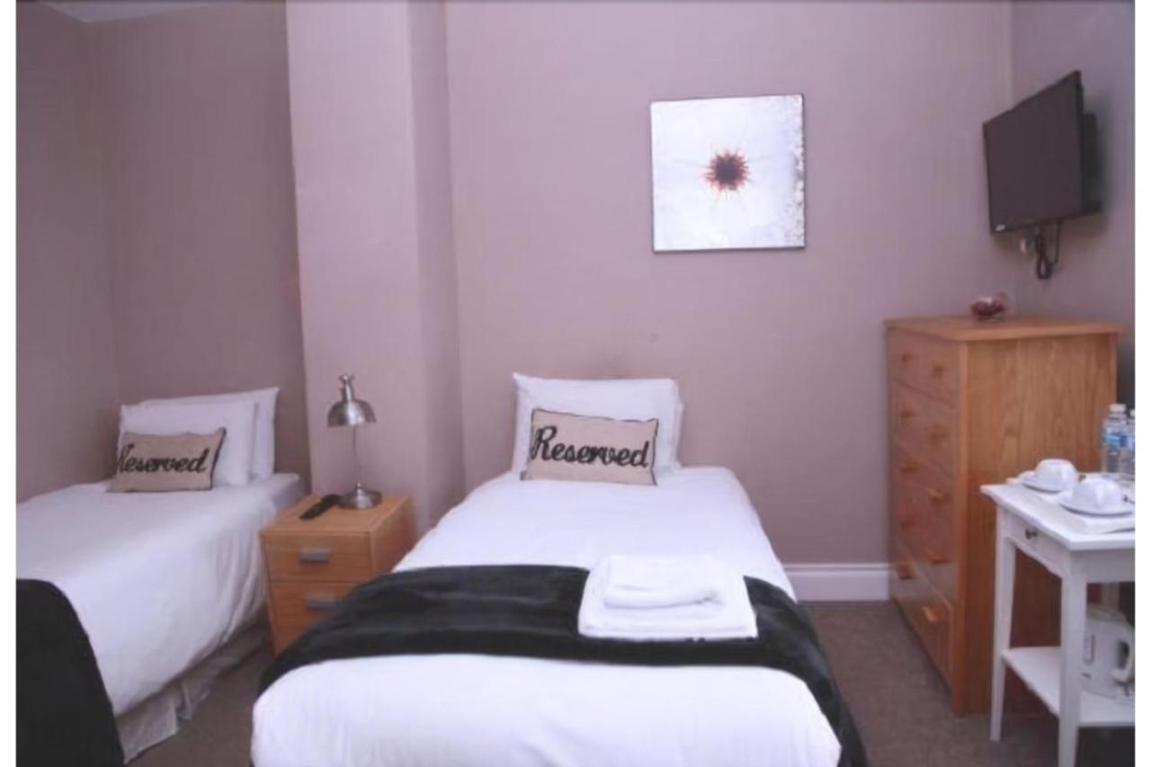Hampton Court Hotel Molesey Dış mekan fotoğraf