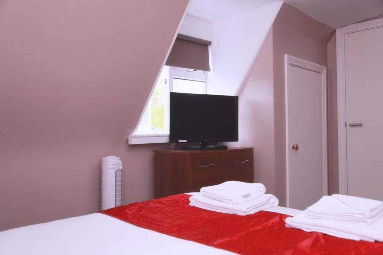 Hampton Court Hotel Molesey Dış mekan fotoğraf