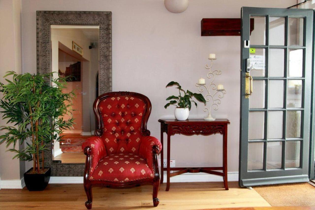 Hampton Court Hotel Molesey Dış mekan fotoğraf